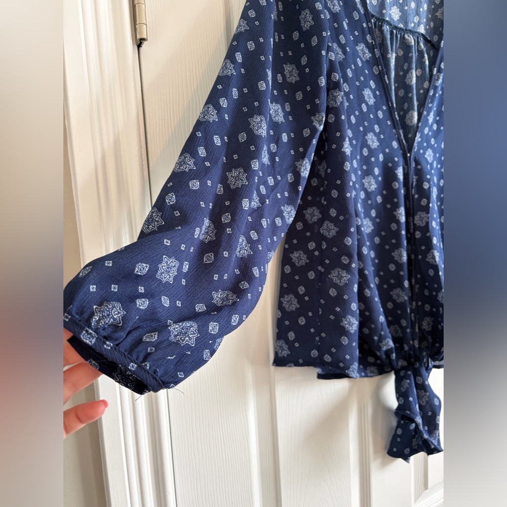 Entro Deep Blue Patterned Top - Picture 3 of 6